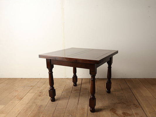 ドローリーフテーブル