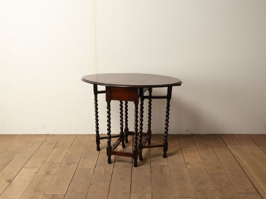 ゲートレッグテーブル