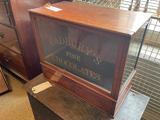 CADBURY'S CHOCOLATES キャビネット