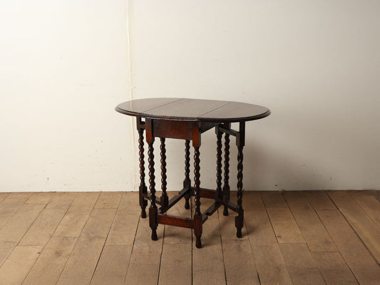 ゲートレッグテーブル