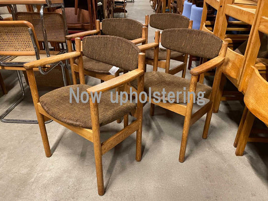 FDB MOBLER アームチェア