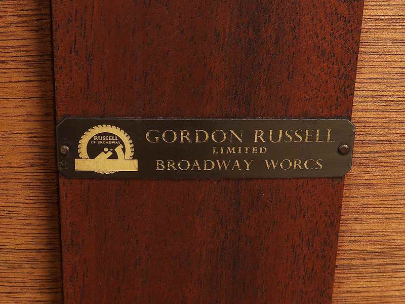 GORDON RUSSELL
