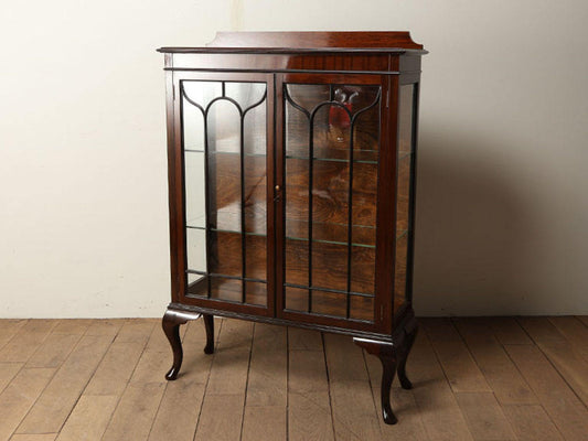 チャイナキャビネット