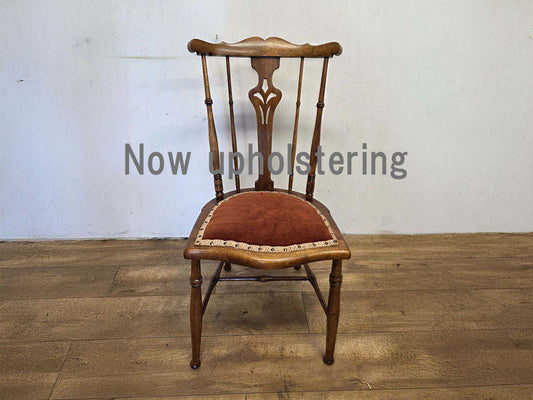 ドレッシングチェア