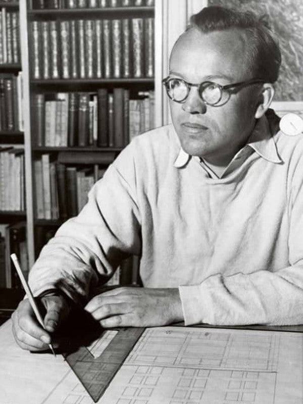 FINN JUHL