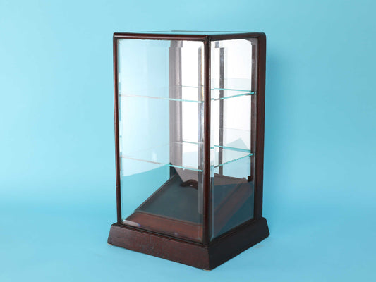 カウンタートップキャビネット