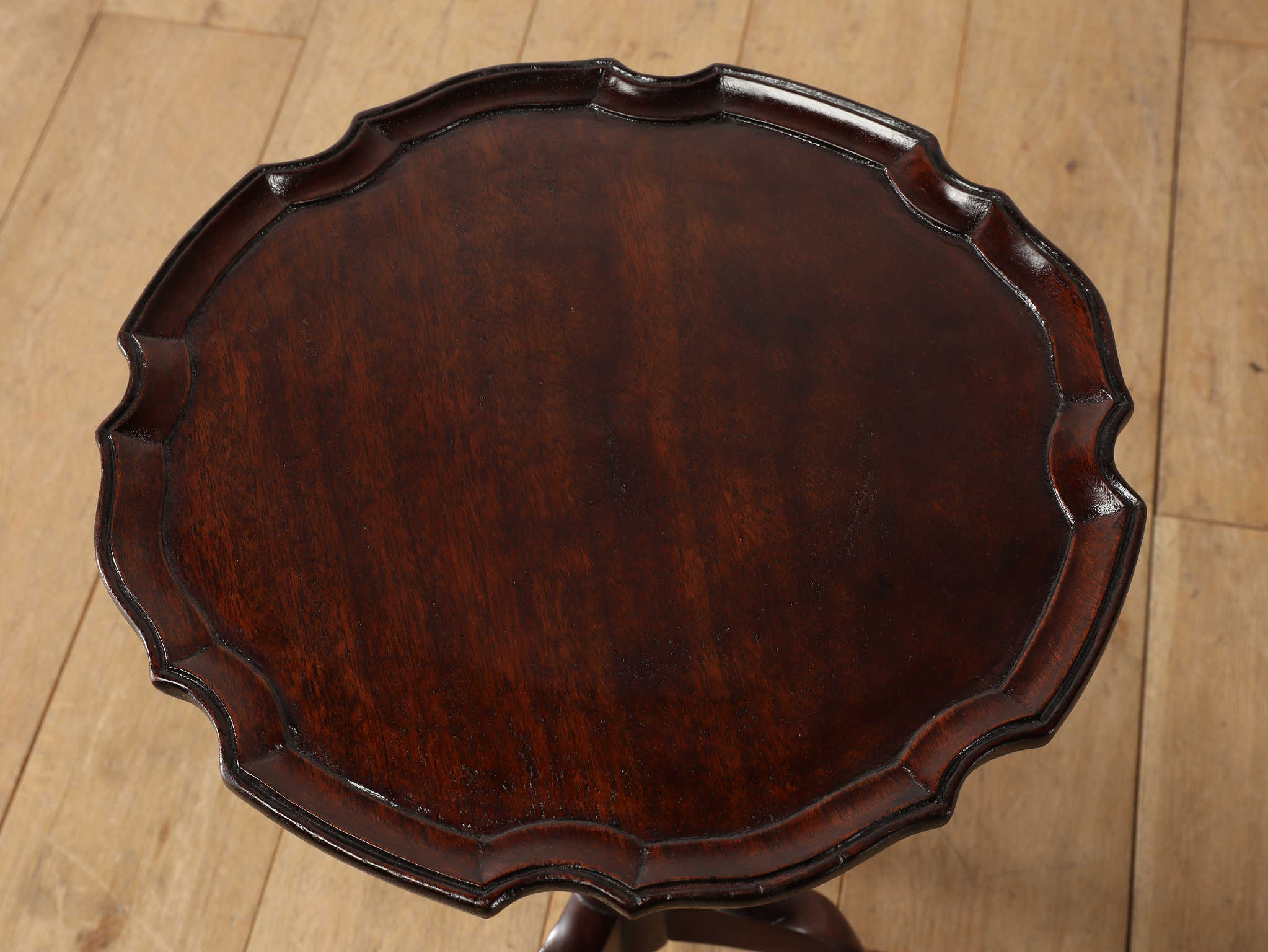 ワインテーブル | ロイズ・アンティークス | ヨーロッパのアンティーク