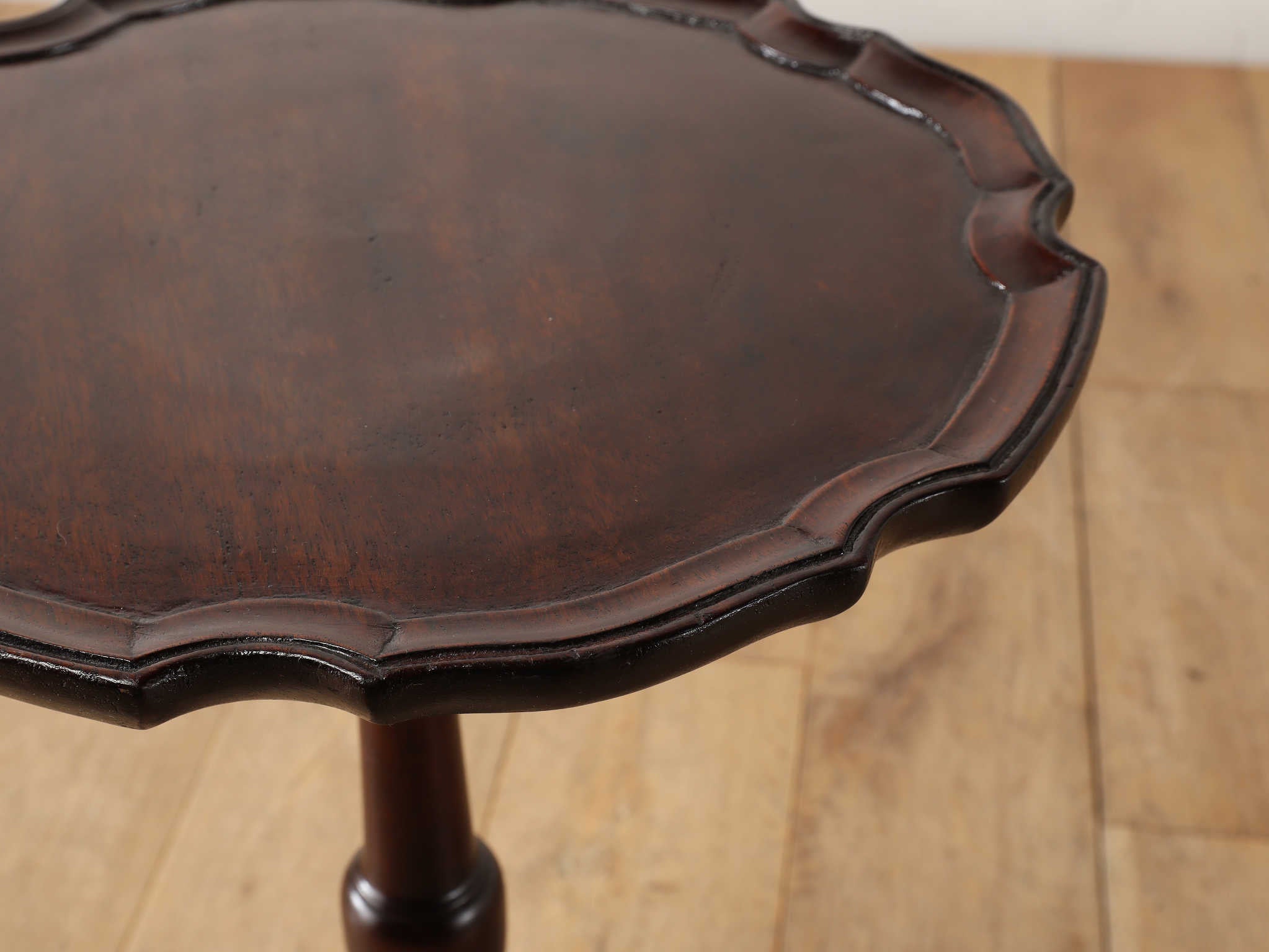 ワインテーブル | ロイズ・アンティークス | ヨーロッパのアンティーク