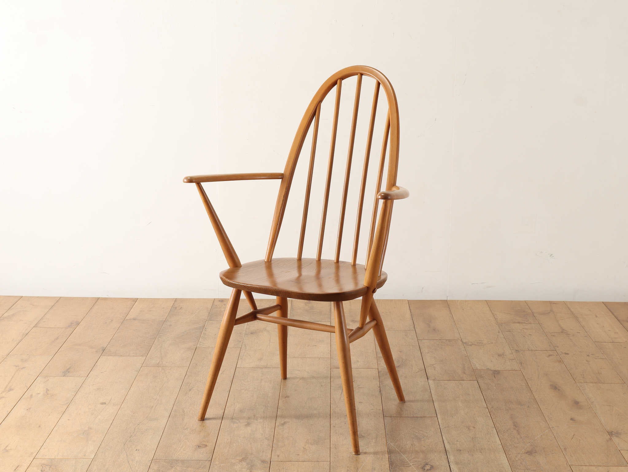 ERCOL アーコールチェア クエーカーチェア ライトオーク アームチェア ERCOL アームチェア クエーカー | ロイズ・アンティークス