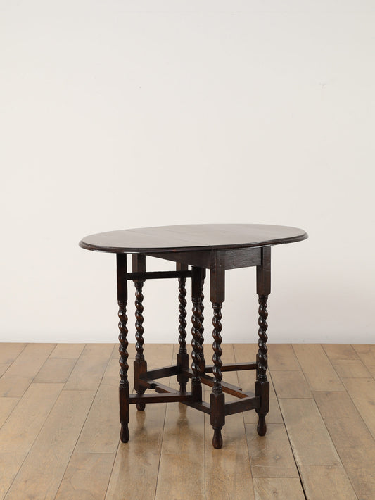 ゲートレッグテーブル