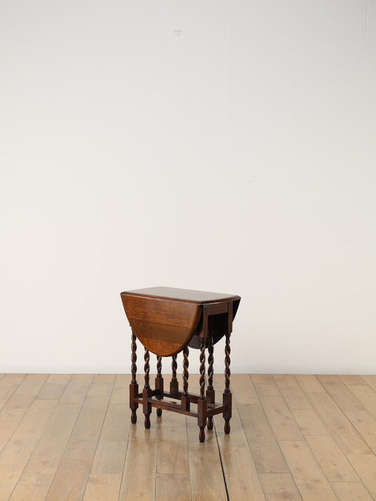 ゲートレッグテーブル