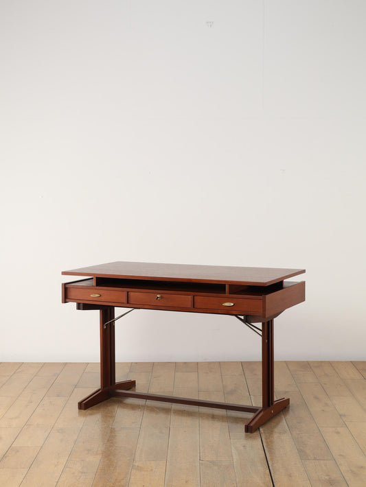 イタリアンデスク