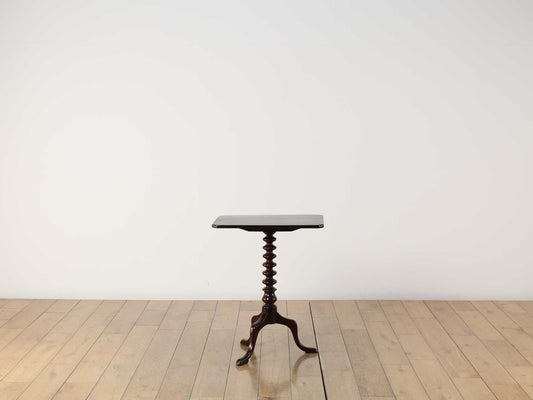 ティルトップテーブル