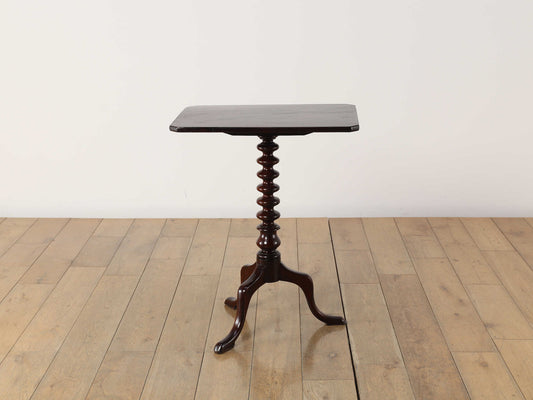 ティルトップテーブル