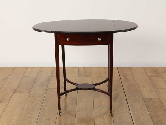 エドウォーディアンフリップアップサイドテーブル