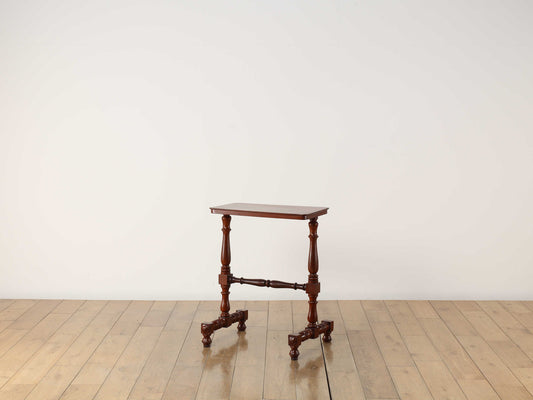 ヴィクトリアンサイドテーブル