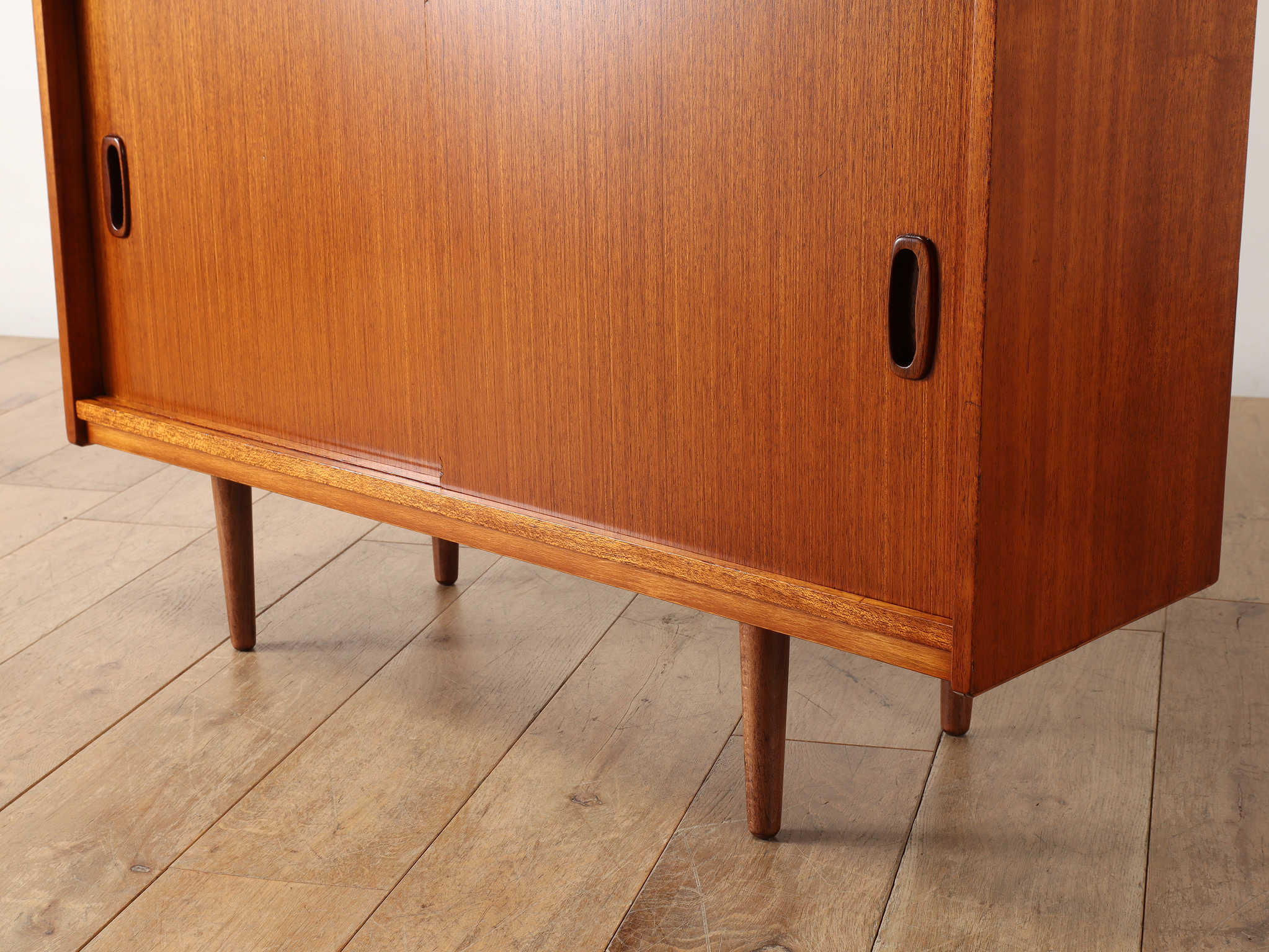 ルームディバイダー | ロイズ・アンティークス | ヨーロッパの