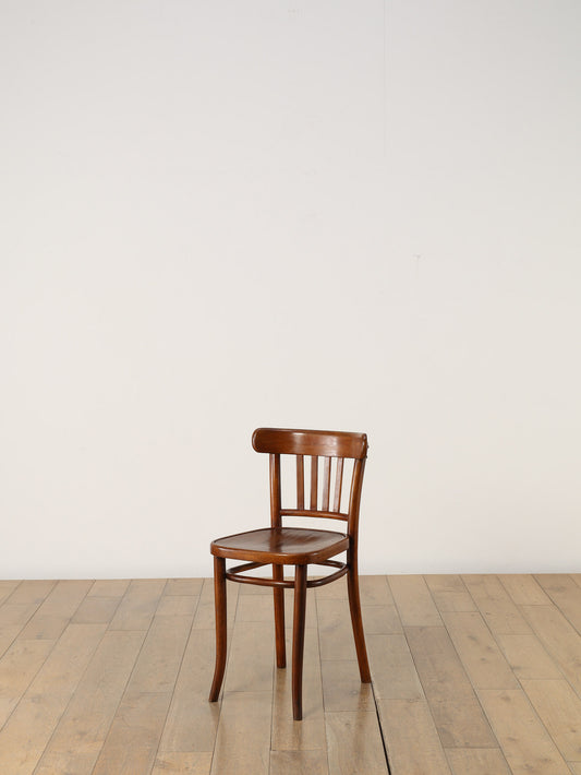 ベントウッドチェア カフェ