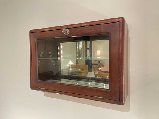 ウォールキャビネット