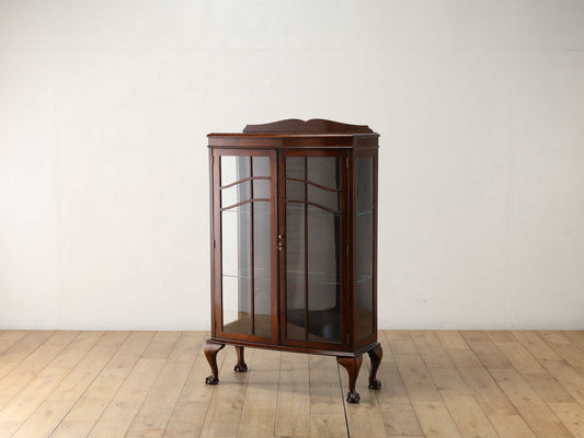 チャイナキャビネット