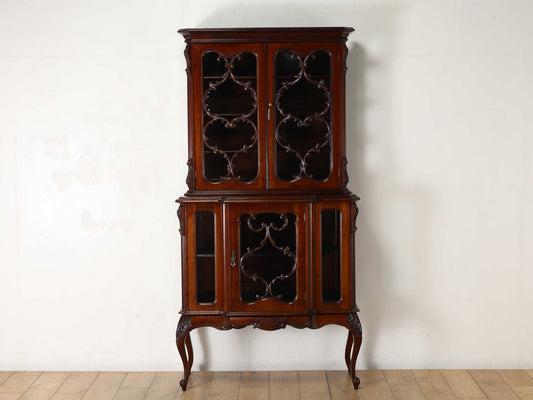 チッペンデールディスプレイキャビネット