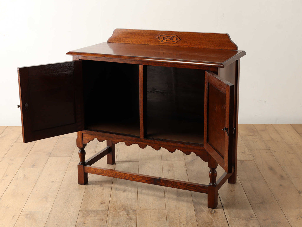 カップボード | ロイズ・アンティークス | ヨーロッパのアンティーク