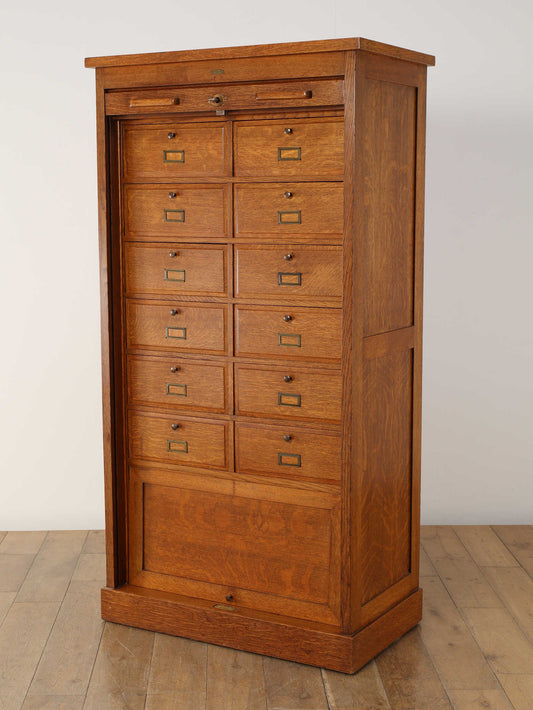 ファイリングキャビネット