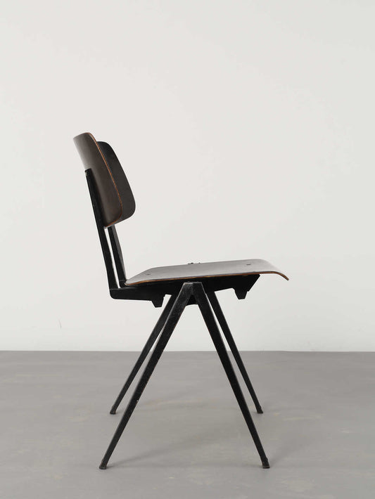 GALVANITAS S21チェア