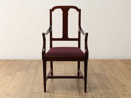 インレイアームチェア