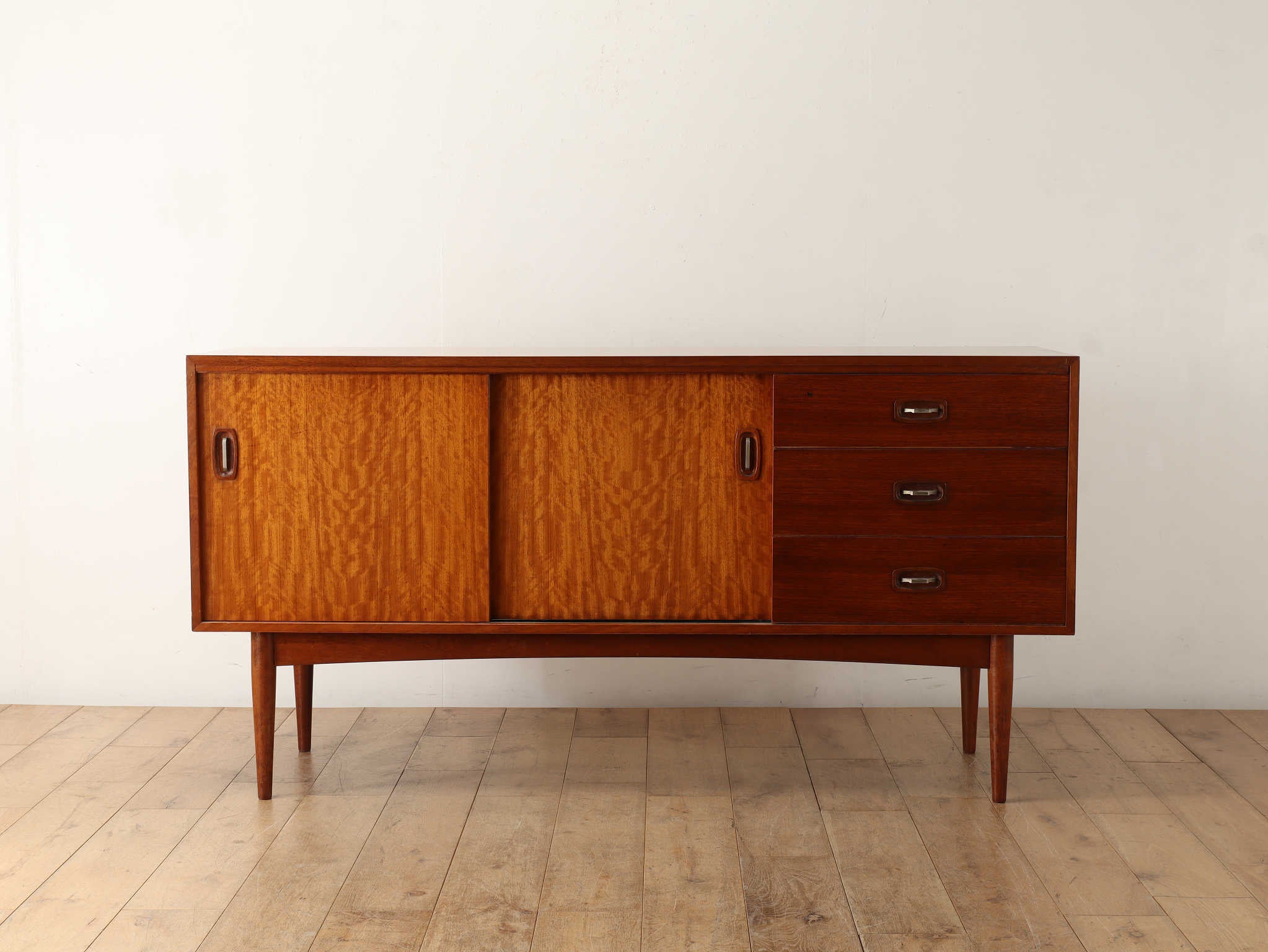 AUSTIN SUITE サイドボード | ロイズ・アンティークス