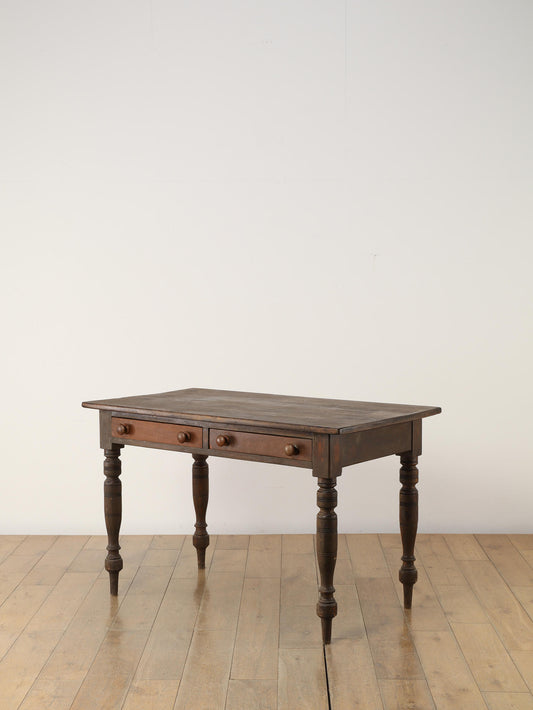 ペイントパインデスク