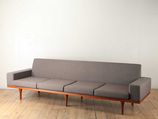 ILLUM WIKKELSO 4シーターソファ Model 50-4
