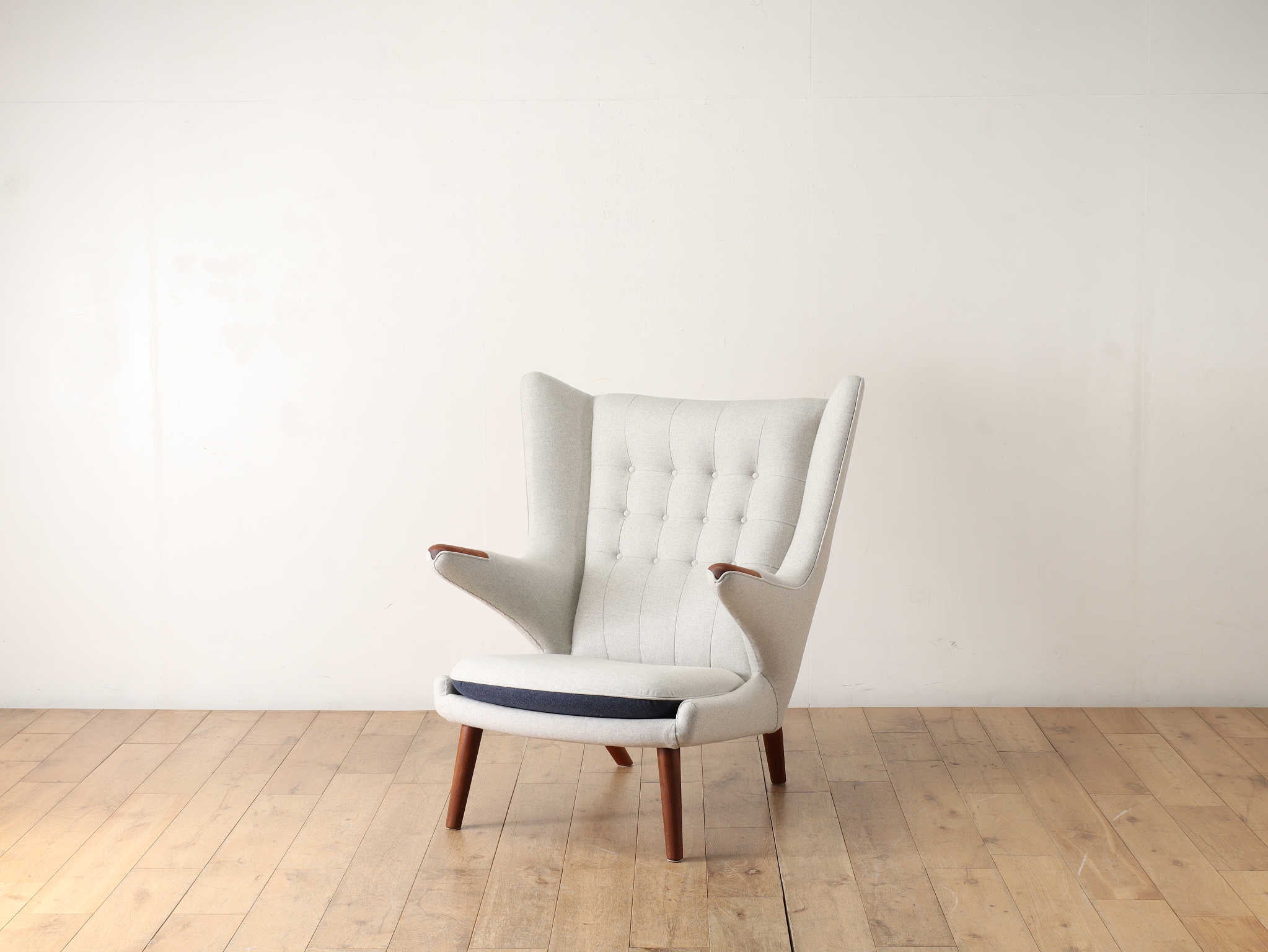 HANS J. WEGNER | ハンス・J・ウェグナー | ロイズ HANS J. WEGNER | ハンス・J・ウェグナー | ロイズ