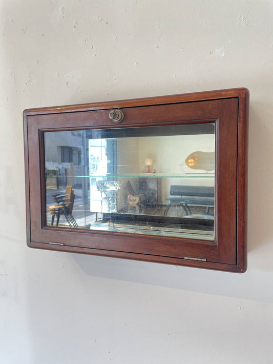 ウォールキャビネット