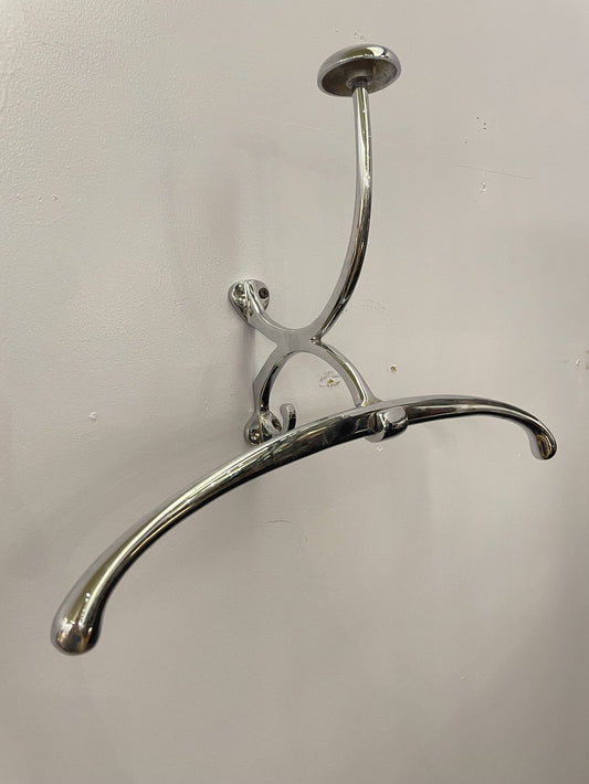 メタルハンガー