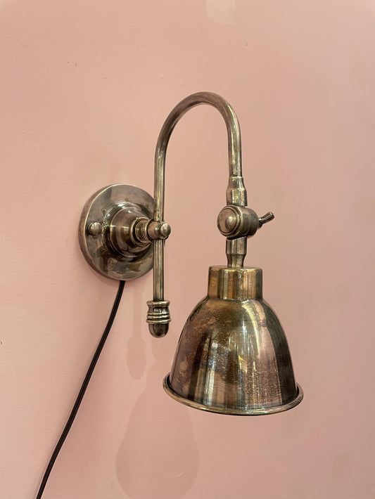 スピンウォールランプ