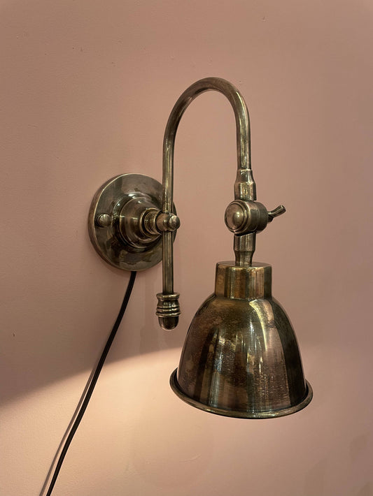 スピンウォールランプ