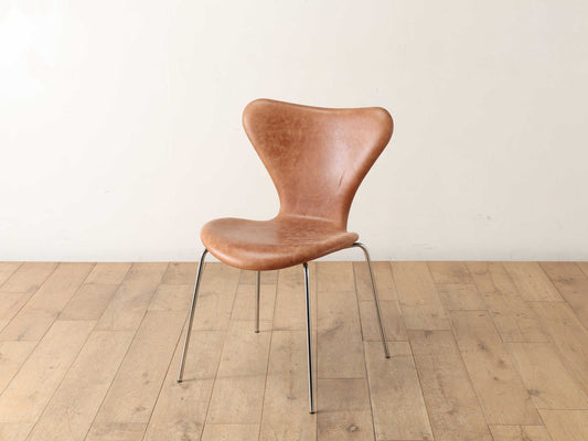 ARNE JACOBSEN セブンチェアレザー FH3107