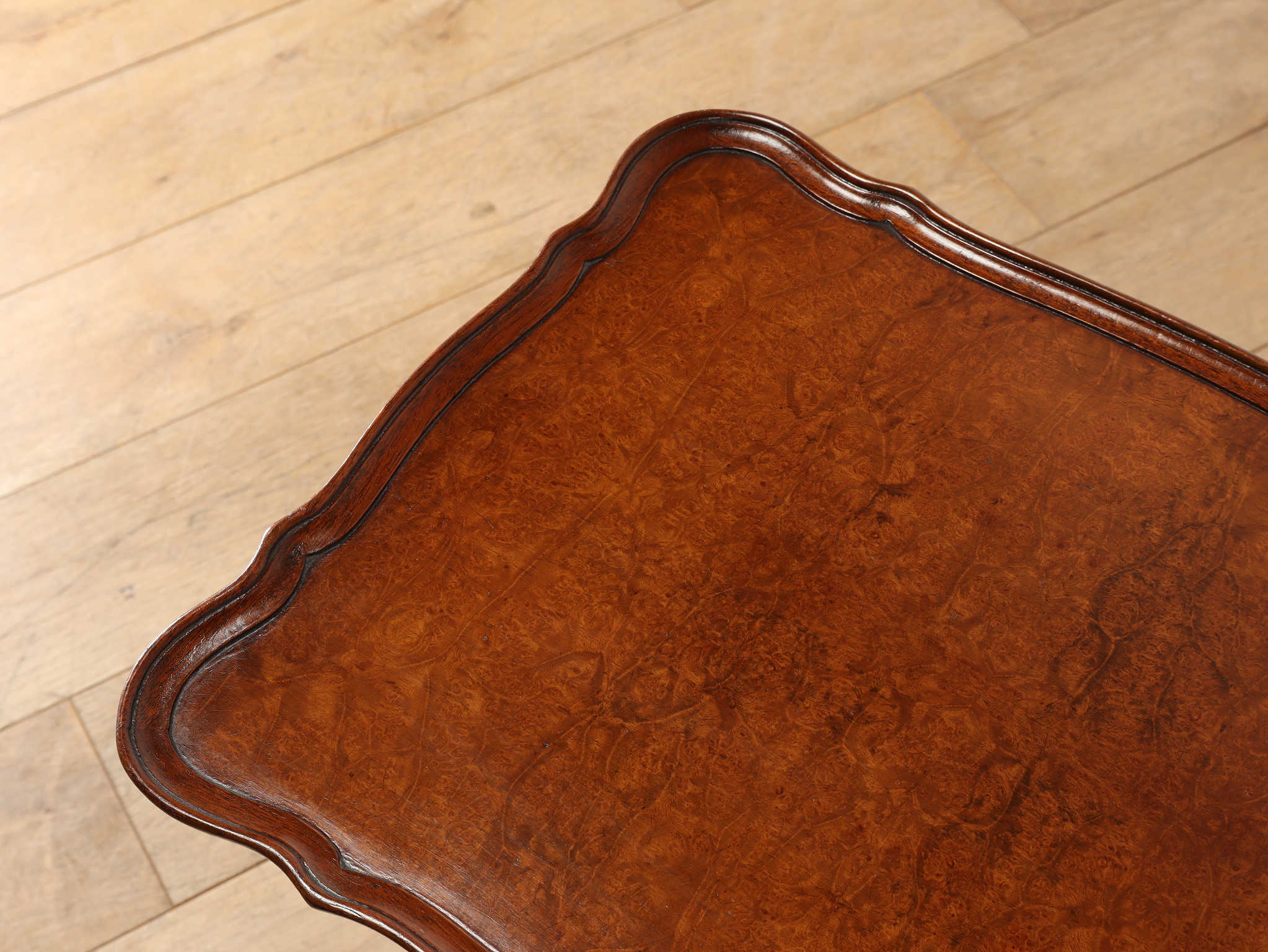 ワインテーブル | ロイズ・アンティークス | ヨーロッパのアンティーク