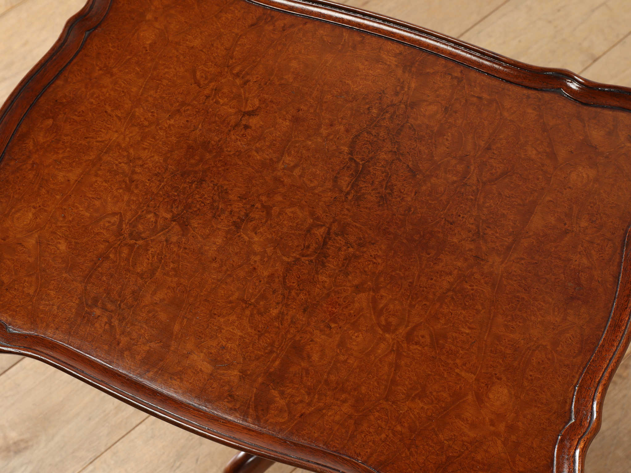 ワインテーブル | ロイズ・アンティークス | ヨーロッパのアンティーク