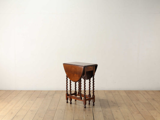 ゲートレッグテーブル