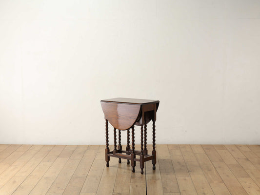 ゲートレッグテーブル