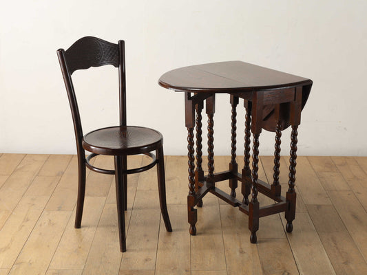 ゲートレッグテーブル