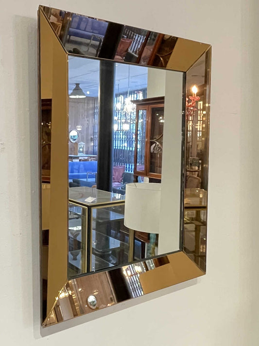 グラスウォールミラー