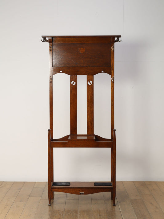 アーツアンドクラフツホールスタンド