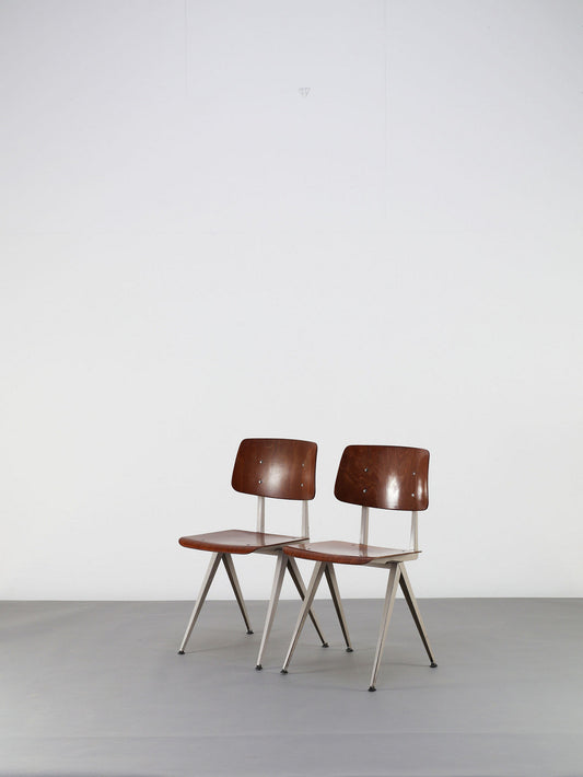 GALVANITAS S21チェア