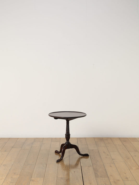 ティルトップテーブル