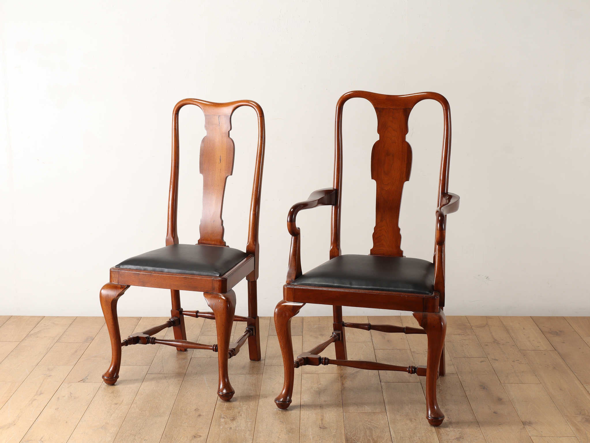 Lloyd's Antiques Real Antique Arm Chair / ロイズ