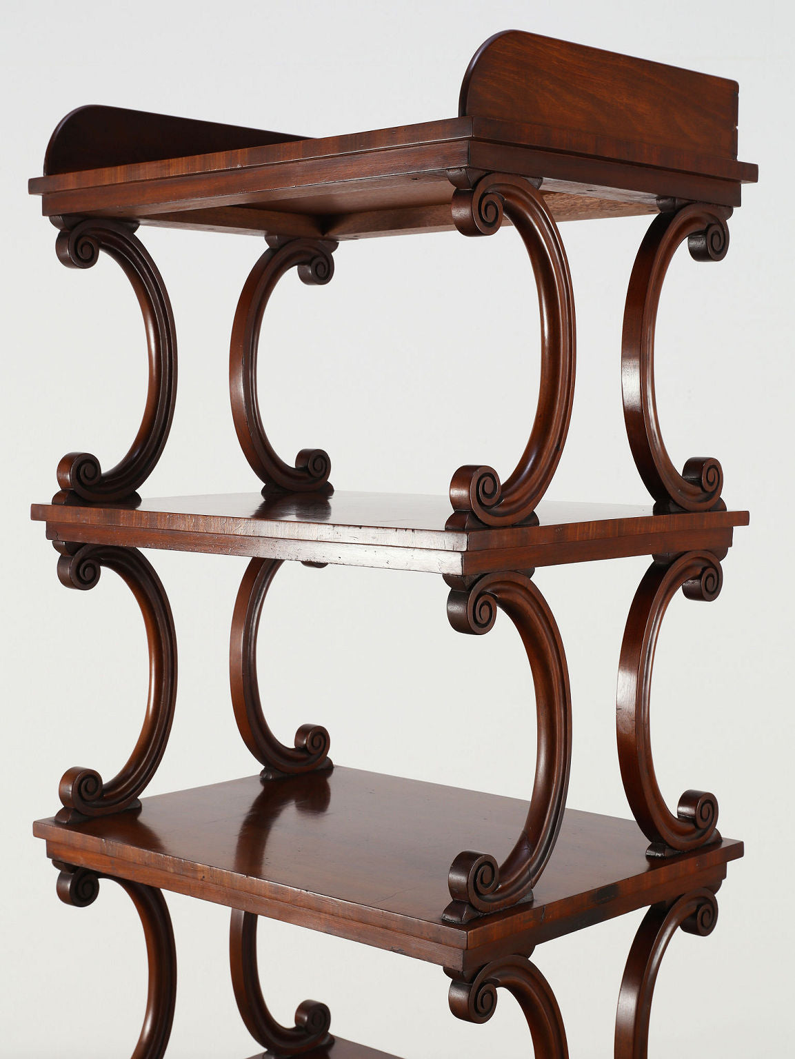 WARING & GILLOW ヴィクトリアンシェルフ | ロイズ・アンティークス