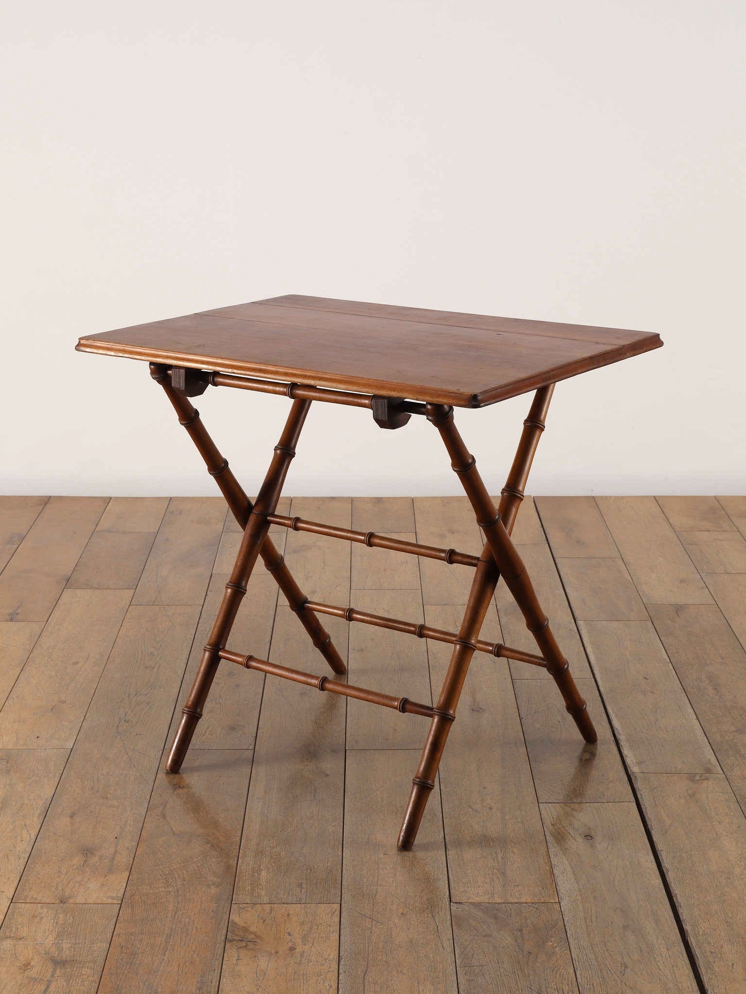 ファーバンブーフォールディングテーブル | ロイズ・アンティークス